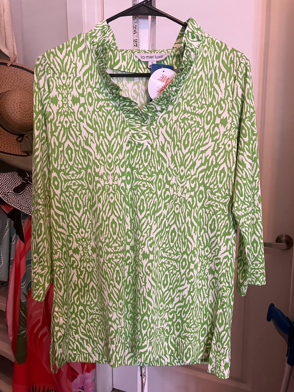 La Mer Luxe Green and White Printed V-Neck Tunic Top